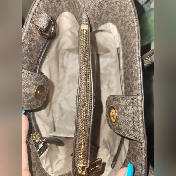 🔥🔥NWT Michael Kors Austin Satchel This is a listing created for a Posh Show. - Picture 7 of 10